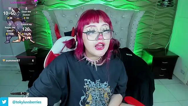 toky doll online show from 01/16/25, 11:06