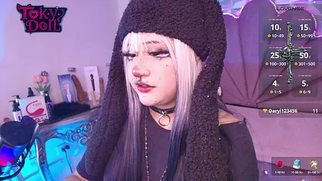 toky doll online show from 10/01/25, 08:48