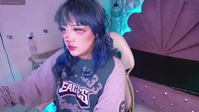 toky doll online show from 10/10/25, 12:09