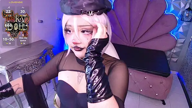 toky doll online show from 10/24/25, 09:33