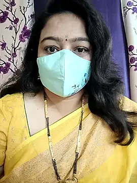 Snapshot of neelu-hoty chatting on 01/05/25, 12:10 neelu-hoty online show from 01/05/25, 12:10