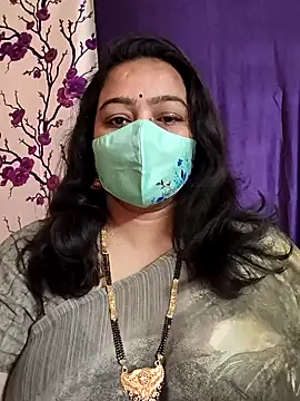 Snapshot of neelu-hoty chatting on 01/10/25, 05:37 neelu-hoty online show from 01/10/25, 05:37