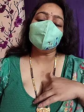 Snapshot of neelu-hoty chatting on 01/13/25, 02:39 neelu-hoty online show from 01/13/25, 02:39