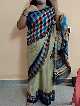 Snapshot of neelu-hoty chatting on 01/29/25, 06:07 neelu-hoty online show from 01/29/25, 06:07