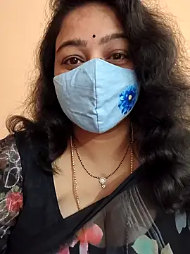 Snapshot of neelu-hoty chatting on 02/02/25, 04:43 neelu-hoty online show from 02/02/25, 04:43