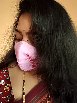 Snapshot of neelu-hoty chatting on 02/08/25, 03:52 neelu-hoty online show from 02/08/25, 03:52