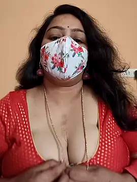 Snapshot of neelu-hoty chatting on 03/05/25, 12:00 neelu-hoty online show from 03/05/25, 12:00