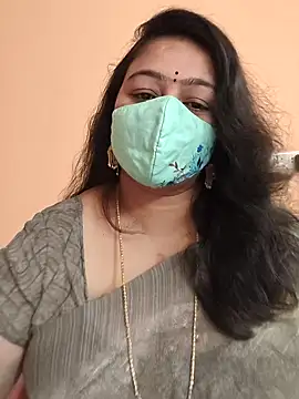 Snapshot of neelu-hoty chatting on 03/10/25, 03:52 neelu-hoty online show from 03/10/25, 03:52