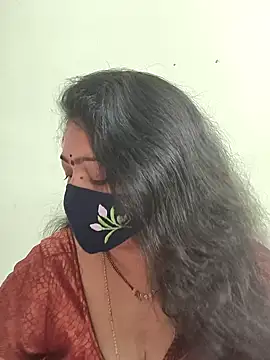 Snapshot of neelu-hoty chatting on 09/19/25, 08:38 neelu-hoty online show from 09/19/25, 08:38