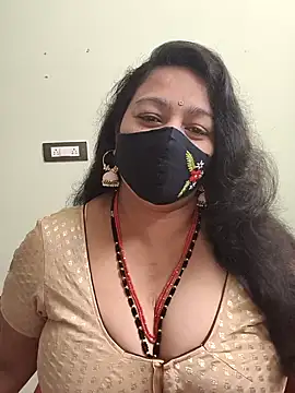 Snapshot of neelu-hoty chatting on 10/12/25, 12:15 neelu-hoty online show from 10/12/25, 12:15