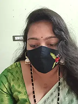 Snapshot of neelu-hoty chatting on 11/05/25, 01:55 neelu-hoty online show from 11/05/25, 01:55