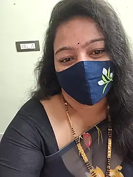 Snapshot of neelu-hoty chatting on 02/18/26, 09:49 neelu-hoty online show from 02/18/26, 09:49