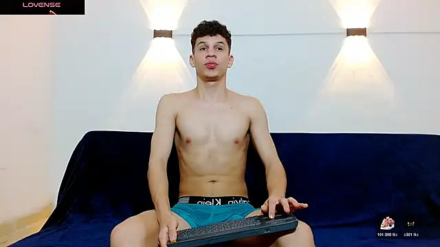 Snapshot of jeff_ross chatting on 12/22/25, 10:23 jeff ross online show from 12/22/25, 10:23