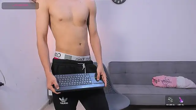 Snapshot of jeff_ross chatting on 04/07/26, 12:33 jeff ross online show from 04/07/26, 12:33