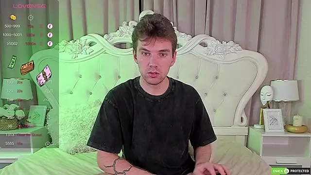 ArthurWhitee online show from 10/09/25, 04:49