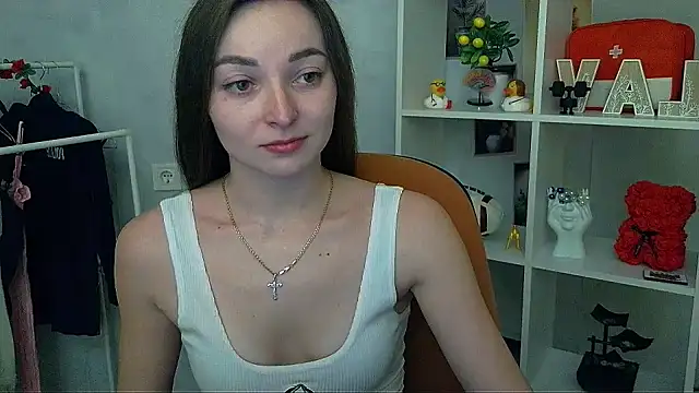  Barbie Kiss  online show from 02/13/26, 03:52