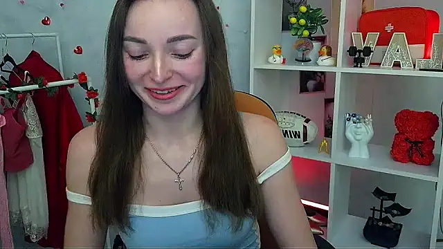  Barbie Kiss  online show from 02/18/26, 05:20