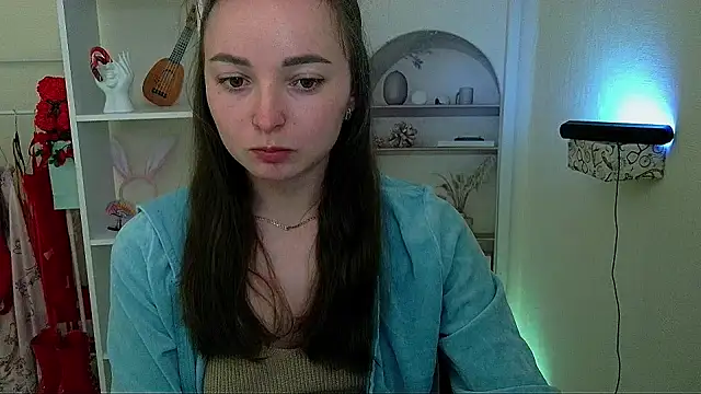  Barbie Kiss  online show from 05/27/26, 05:10