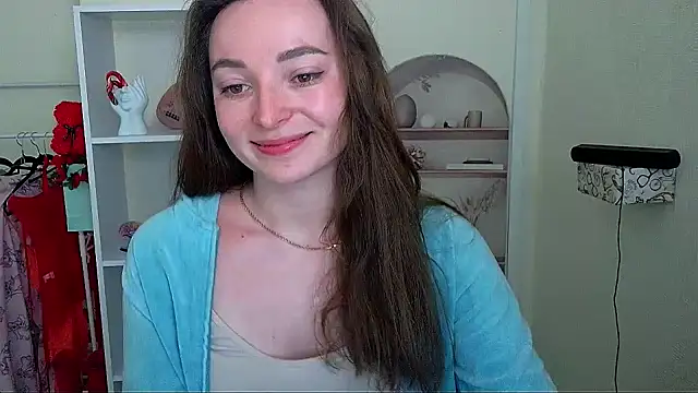  Barbie Kiss  online show from 06/16/26, 05:54