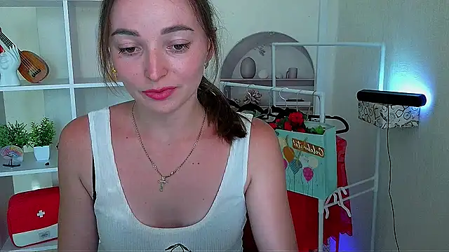  Barbie Kiss  online show from 06/28/26, 03:40