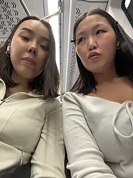 Snapshot of Asian_Asami chatting on 10/19/25, 01:56 Asian Asami online show from 10/19/25, 01:56