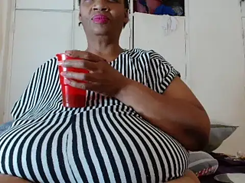 tinagiant online show from 03/01/25, 10:55