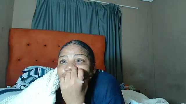 tinagiant online show from 04/15/26, 09:37