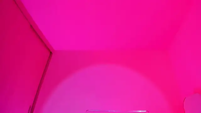 CoralineKam1 online show from 02/05/25, 03:09