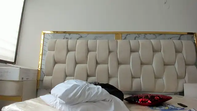 Hanna lens online show from 01/11/26, 03:39