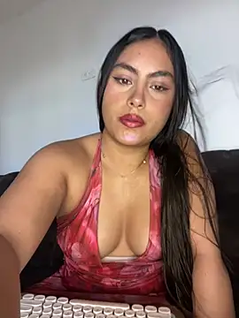  Danaa online show from 04/14/26, 07:20