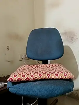 Chocolate stud10 online show from 02/22/26, 08:18