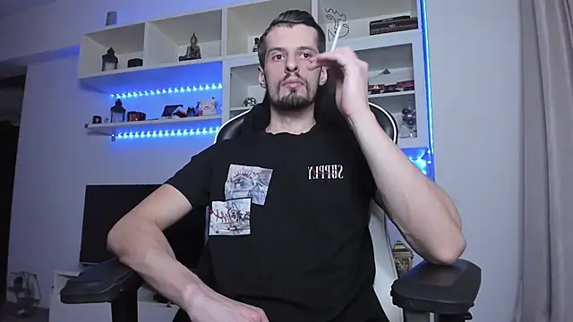 ToddClaytonn online show from 10/25/25, 09:20