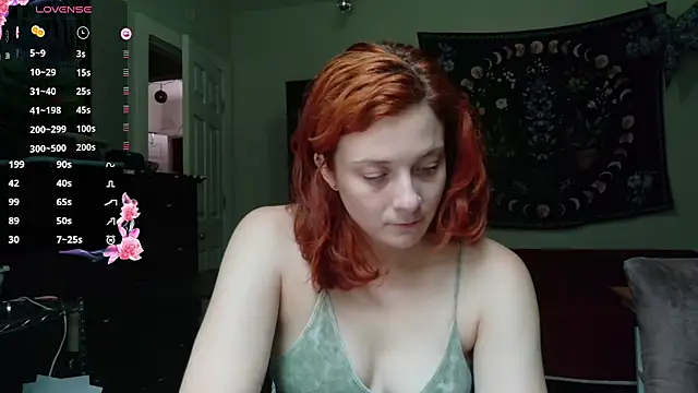 Aria Fields online show from 08/05/26, 04:54