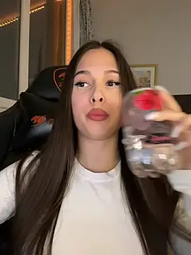 EricaWalls online show from 03/18/26, 08:56