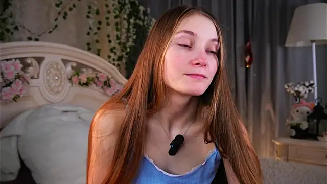 MonaEldon online show from 01/10/26, 03:08