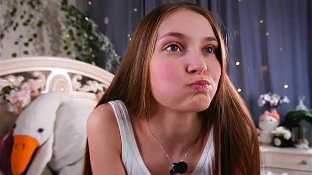 MonaEldon online show from 03/02/26, 08:10