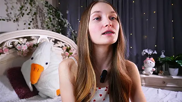 MonaEldon online show from 03/10/26, 03:00