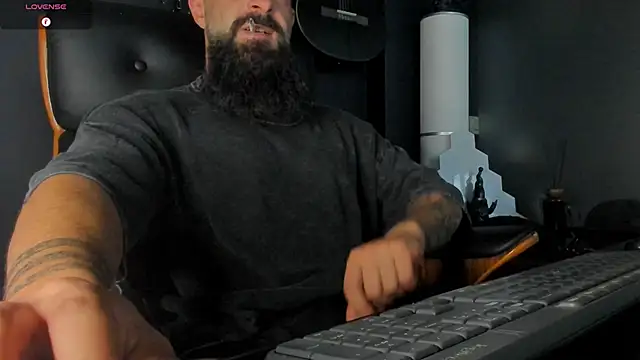 axxelrich  online show from 09/13/25, 05:29