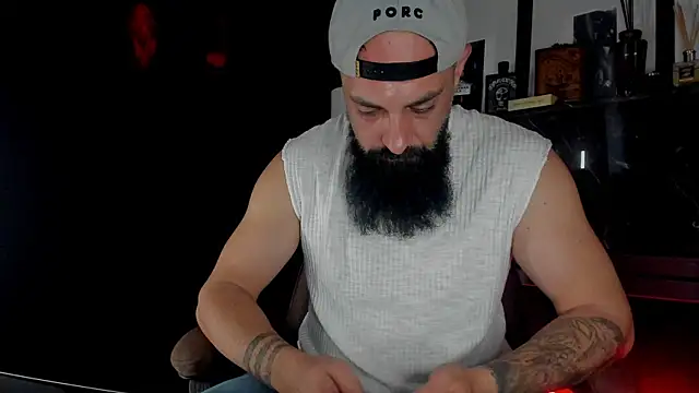 axxelrich  online show from 10/11/25, 05:28