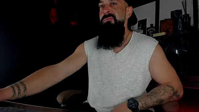 axxelrich  online show from 10/14/25, 04:35