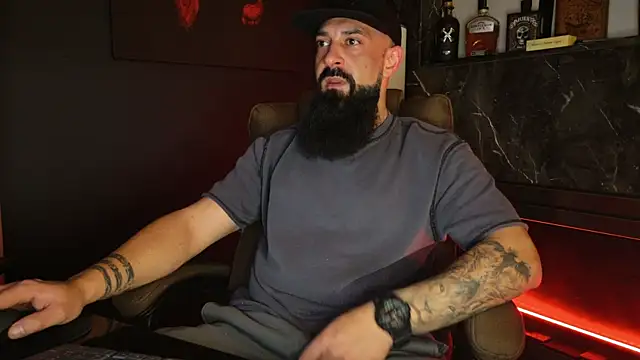 axxelrich  online show from 11/24/25, 04:56