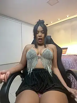 Laisabrazil online show from 12/08/24, 08:41