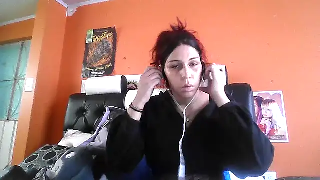 Snapshot of aishadraven chatting on 03/25/26, 09:32 aishadraven online show from 03/25/26, 09:32