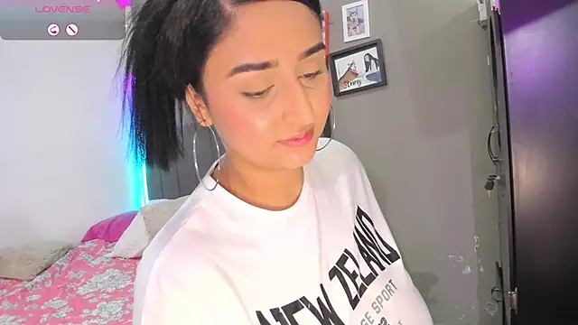 curvy jhacky online show from 02/09/25, 03:53