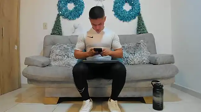 julian wallace online show from 01/05/25, 01:13