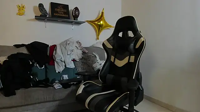 julian wallace online show from 10/23/25, 07:12