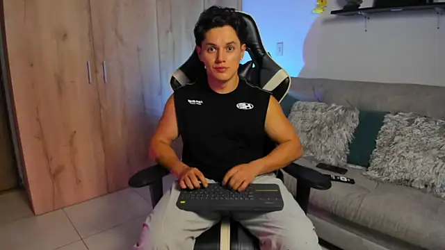 julian wallace online show from 02/24/26, 01:47