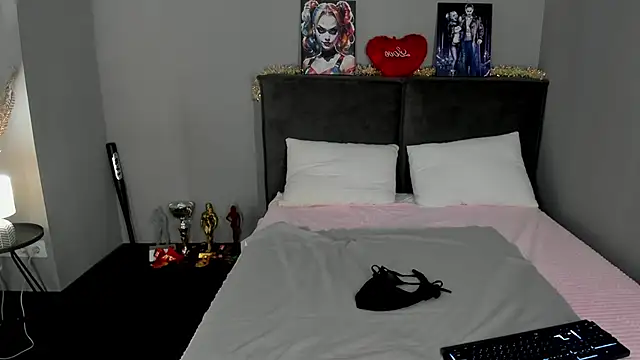 Snapshot of MuscleXXXBarbie chatting on 02/24/26, 08:56 MuscleXXXBarbie online show from 02/24/26, 08:56