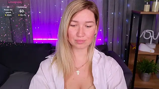 MilaBott online show from 01/22/25, 07:45