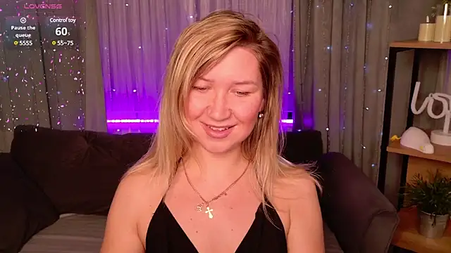 MilaBott online show from 02/03/25, 08:24